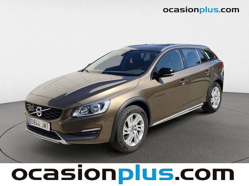 volvo-v60-cross-country-20-d3-kinetic-en-madrid-608a9b2a2c16b6cc57bee6da33c0722a