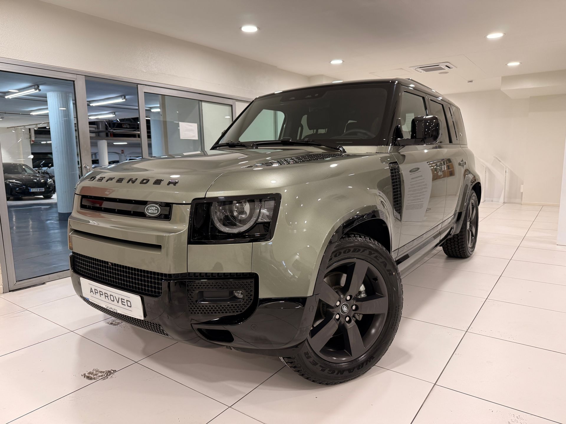 land-rover-defender-30d-i6-250-x-dynamic-se-130-at-4wd-mhev-en-barcelona-dfa45fc91a8332942cbb25cc5210ef7f