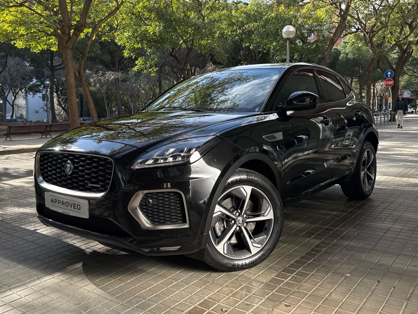 jaguar-e-pace-20d-i4-163-ps-awd-auto-mhev-r-dynamic-s-en-barcelona-db882ebcadfad66c023c4387a1c6d106