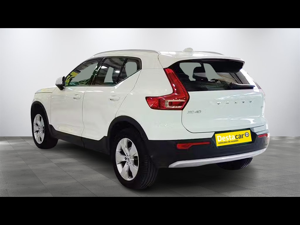 volvo-xc40-15-t3-business-plus-auto-en-sevilla-d026b5358e35cc83bd0a0a635ff037b6