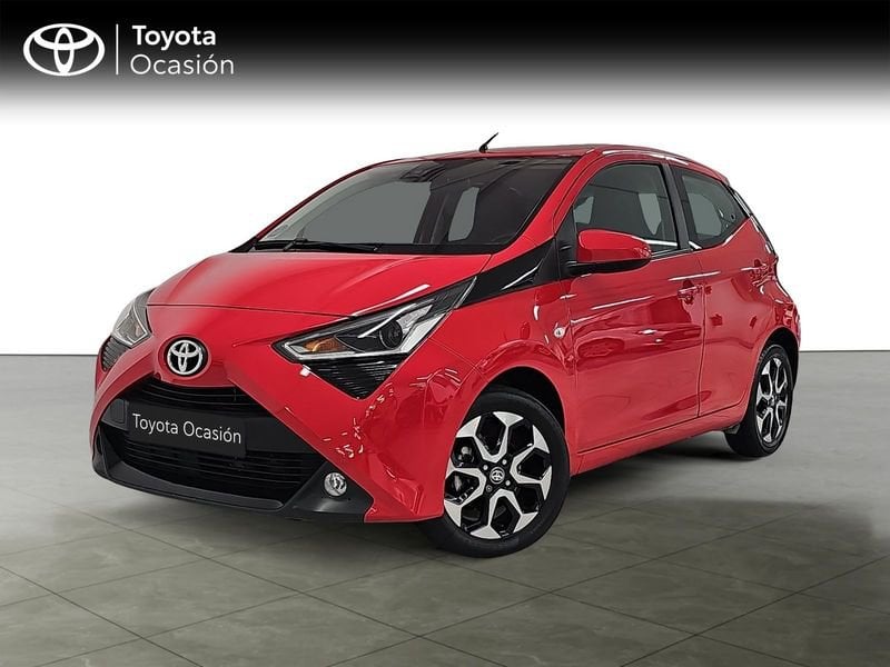 toyota-aygo-10-70-x-play-en-madrid-91b8ce0ddef85a66db56ff5b0985dfc4