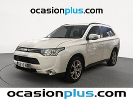 mitsubishi-outlander-220-di-d-sst-kaiteki-156-cv-7-plazas-en-madrid-e1508155c2feca07ada3a4d019596f44