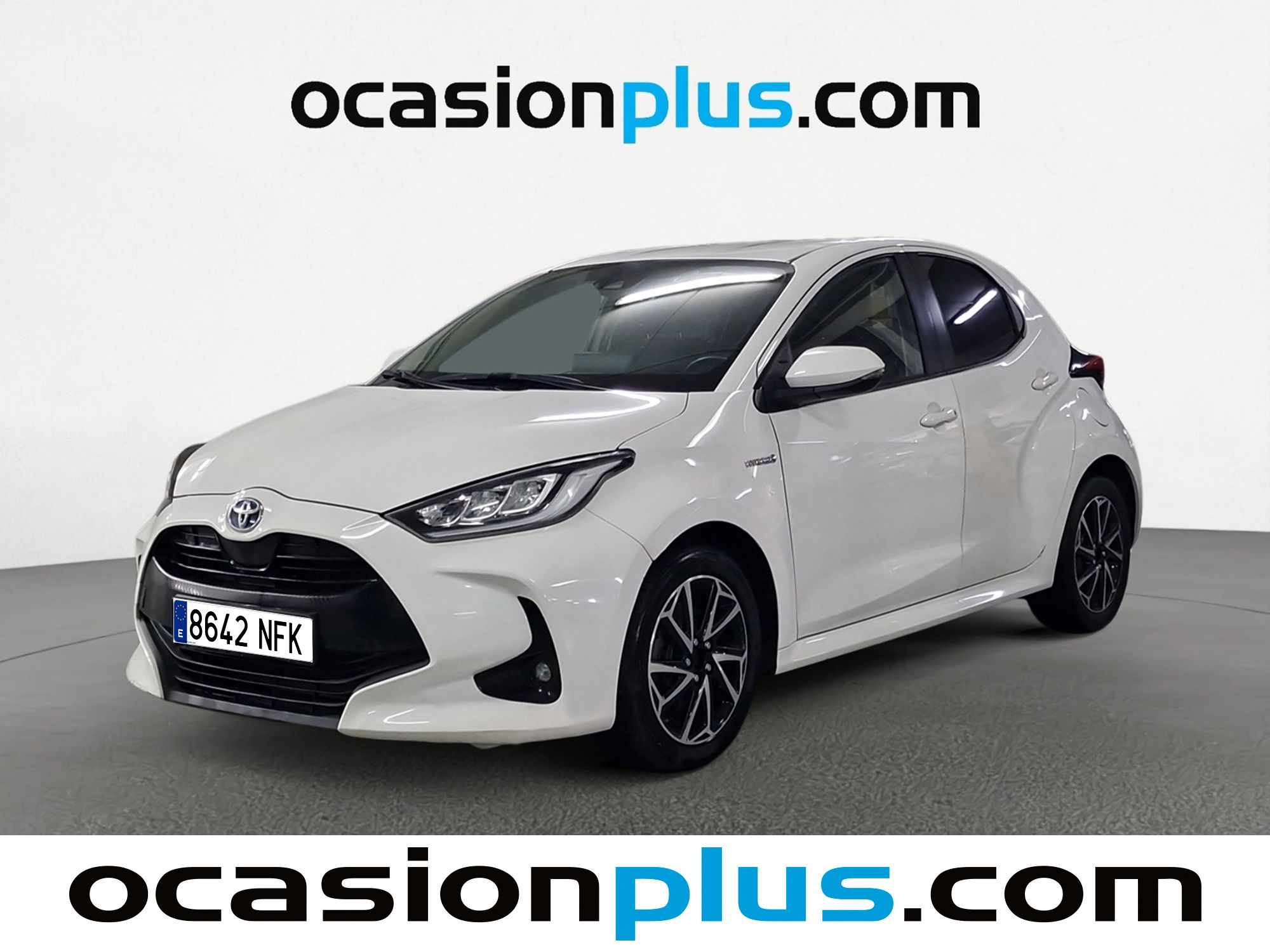 toyota-yaris-15-120h-business-plus-116-cv-en-madrid-2c1742b84cd0a01fb3cb2443ff4e9ee6