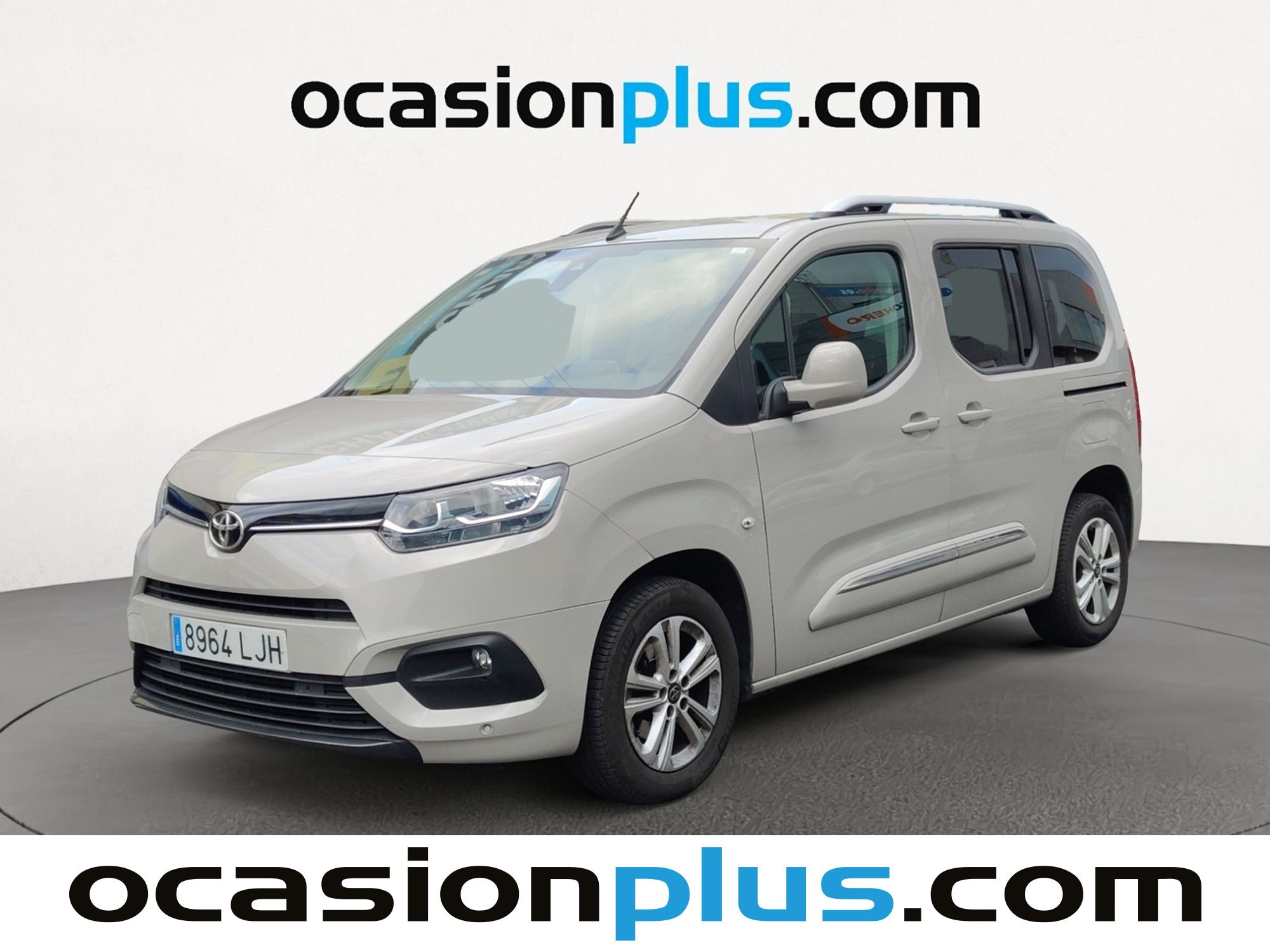 toyota-proace-city-verso-12-family-active-l1-110-cv-en-madrid-324ec9fdeba44db708f756c8156f387b