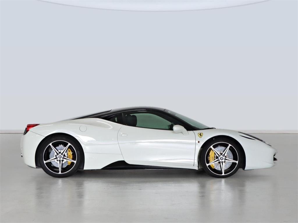 ferrari-458-italia-en-barcelona-ddbd871c25c5e1ca0251baf1cac1cb82