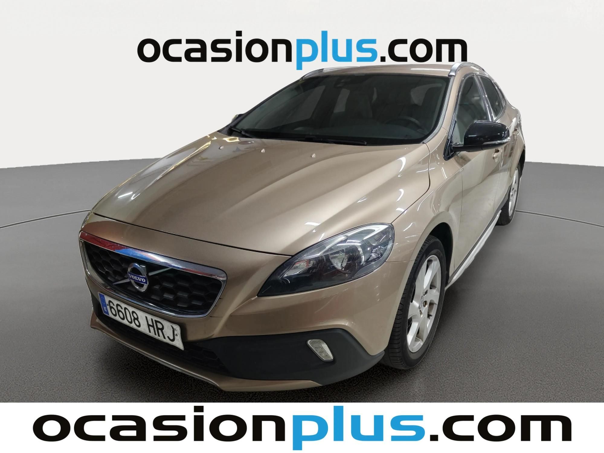 volvo-v40-cross-country-d2-momentum-115-cv-en-madrid-ee7420fff576b6efd3a7e3910f03ff21