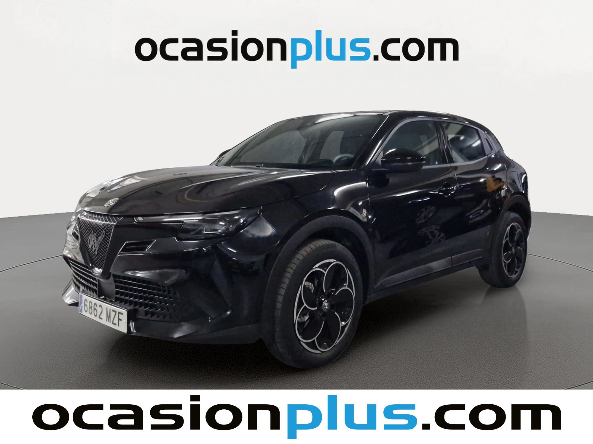 alfa-romeo-junior-12-ibrida-136-cv-en-madrid-9c98b6be5844a2d13c63754c8393f0e0