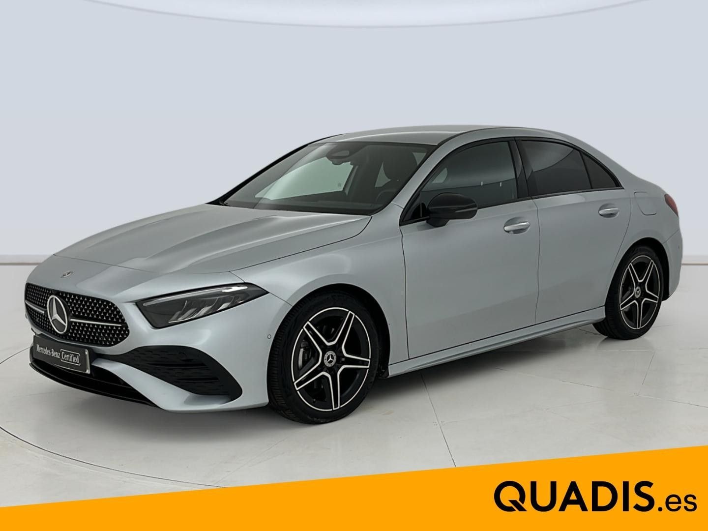 a-200-d-sedan-en-barcelona-0ce03a7c620254623e340b314ec4a22b