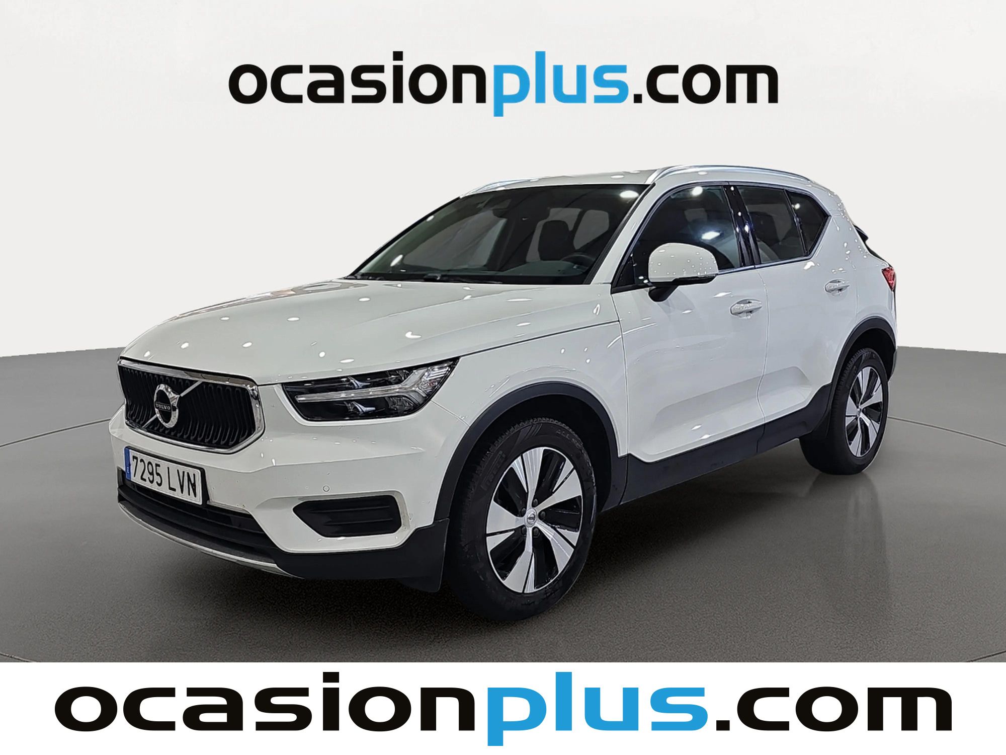 volvo-xc40-b3-g-momentum-pro-auto-163-cv-en-madrid-49c097a1b5b0a6568fcd6b4df2b25d7b