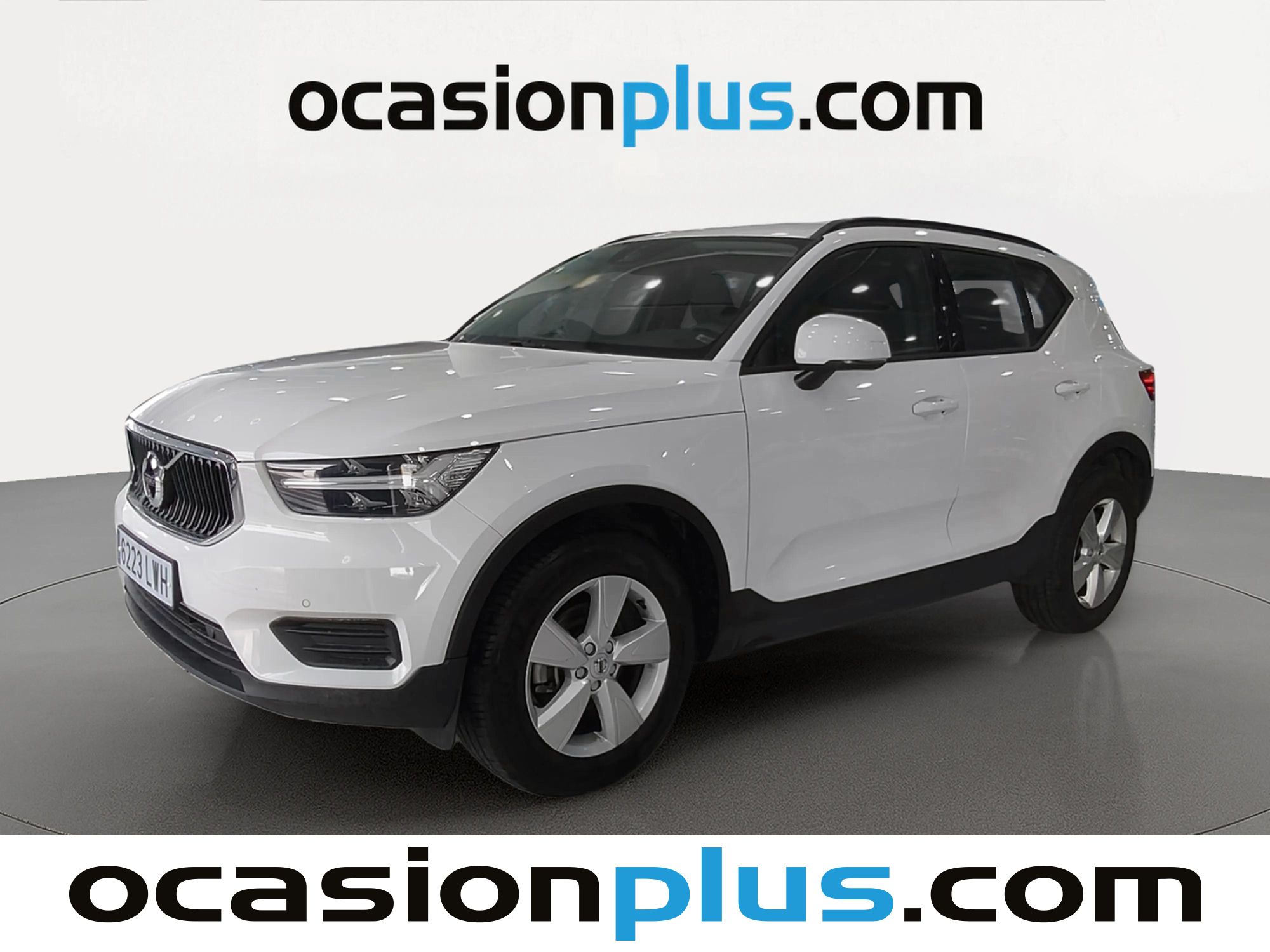 volvo-xc40-t2-momentum-core-auto-129-cv-en-madrid-7ce71f03b12320cbec3676feaa71d189