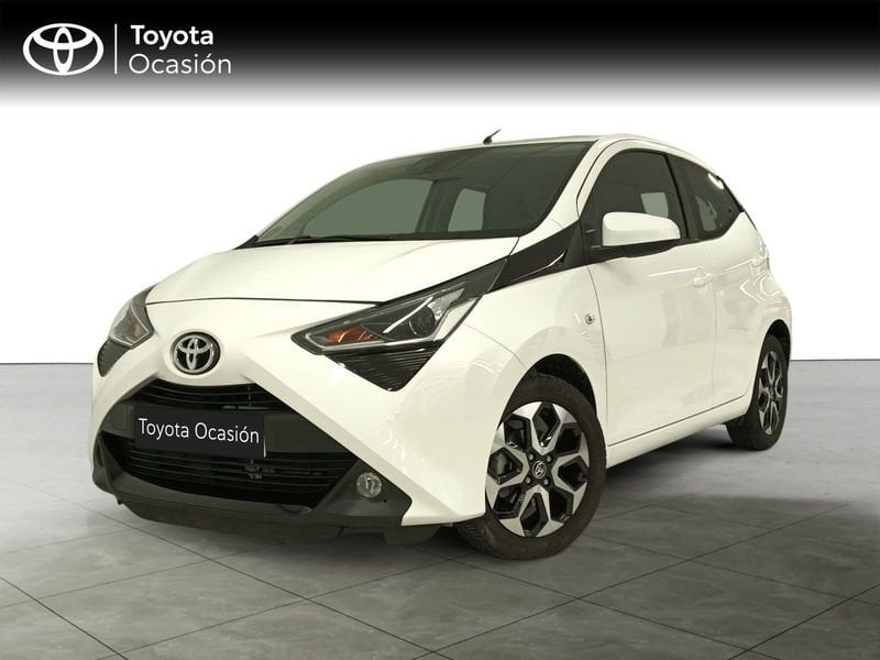 toyota-aygo-10-70-x-play-en-madrid-5c51ab1714ae5174a86afb517c1de9ad