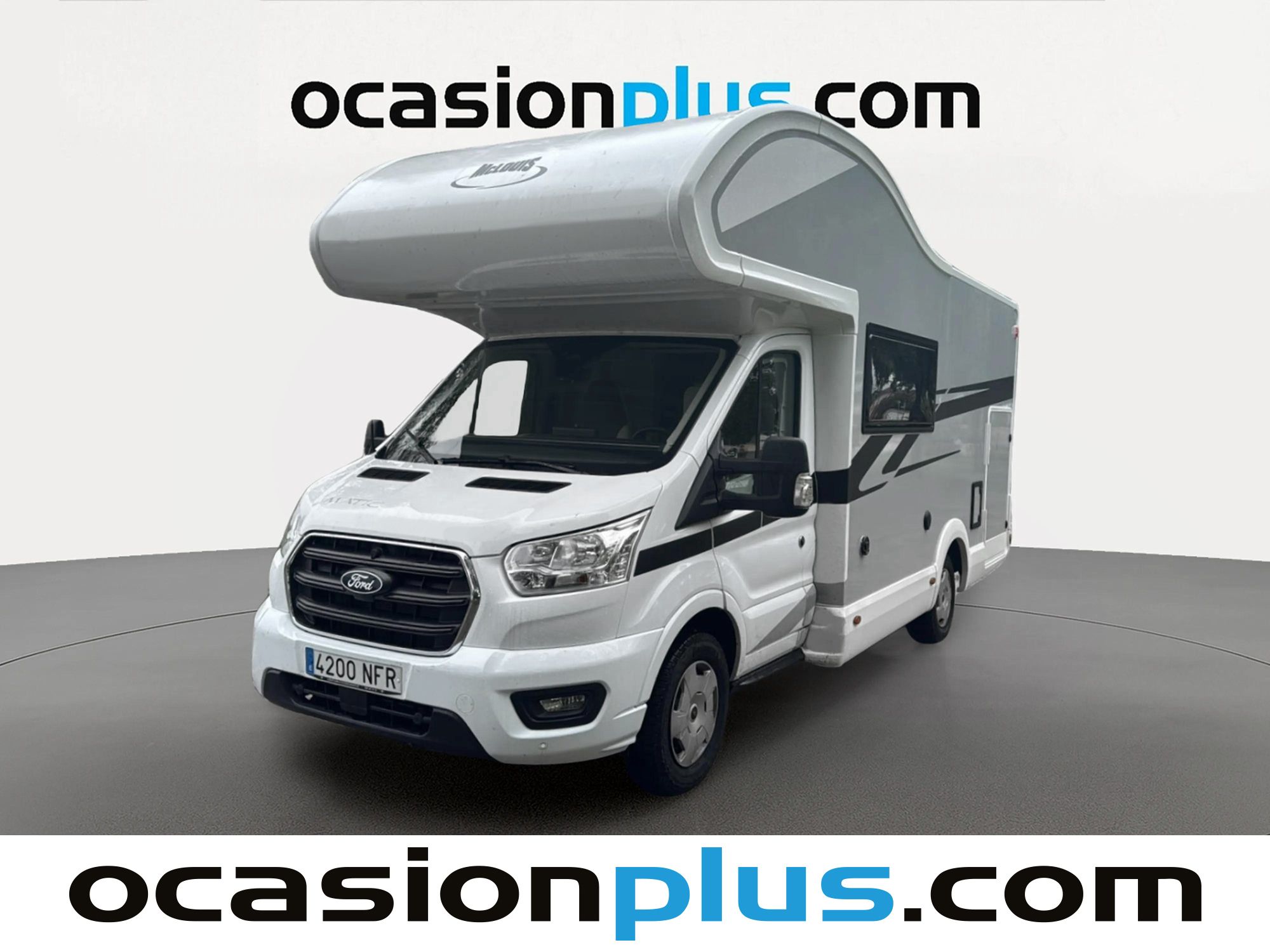 mclouis-glamys-320-165-cv-en-madrid-5939a179a2c6ace079e0a7ca7b9a65f0