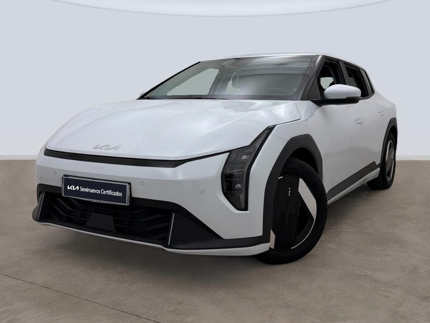 earth-launch-edition-814kwh-150kw-lr-en-barcelona-50d16bf53b71105d7a959a6bca9688e9