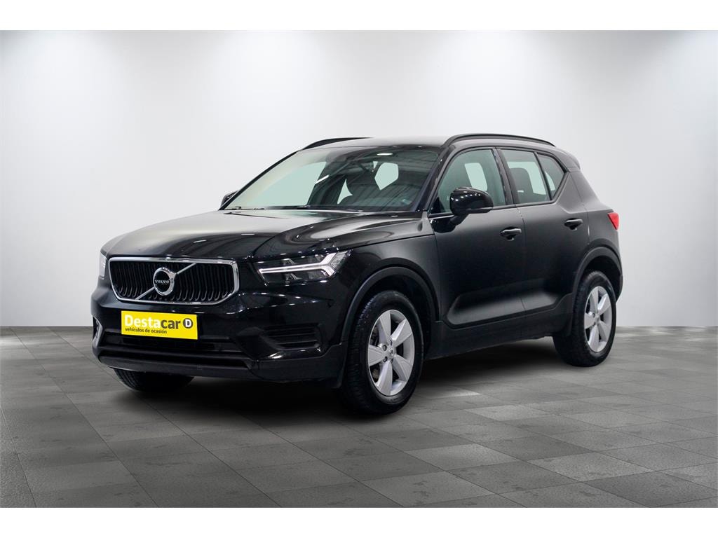 volvo-xc40-15-t2-momentum-core-auto-en-sevilla-f2165233ecb1ea199cad7db7d03bbd9e