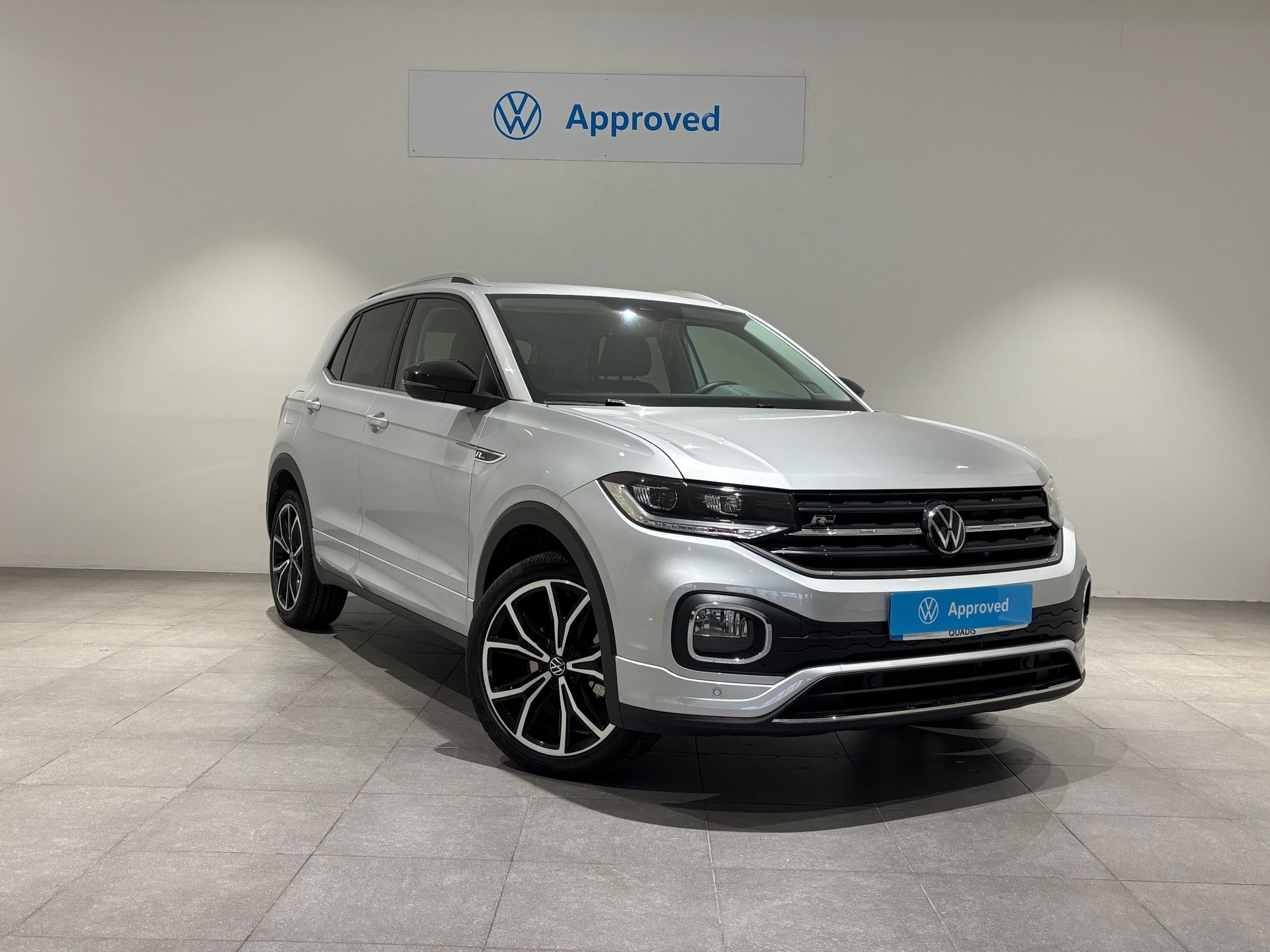 volkswagen-t-cross-r-line-10-tsi-85kw-115cv-en-barcelona-6315710916fb43e15a0b373b365c5878