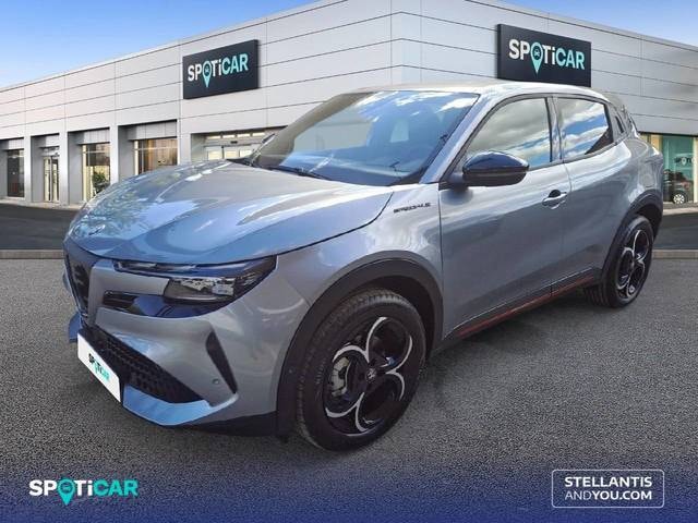 alfa-romeo-junior-ibrida-speciale-107kw-145cv-en-sevilla-27f0babc80acf19d459b216a1b61fae7