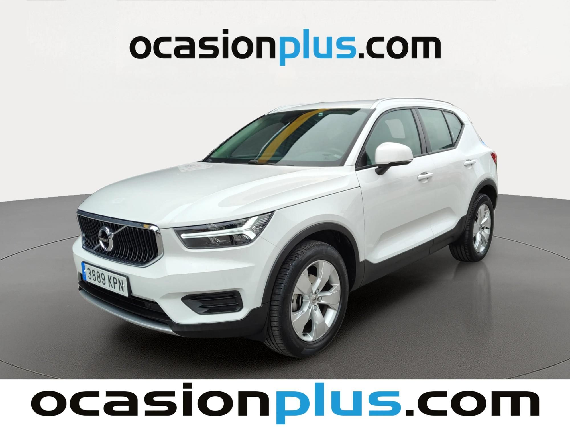 volvo-xc40-t3-momentum-156-cv-en-madrid-9e2f64c22875d75f99439e6498693037