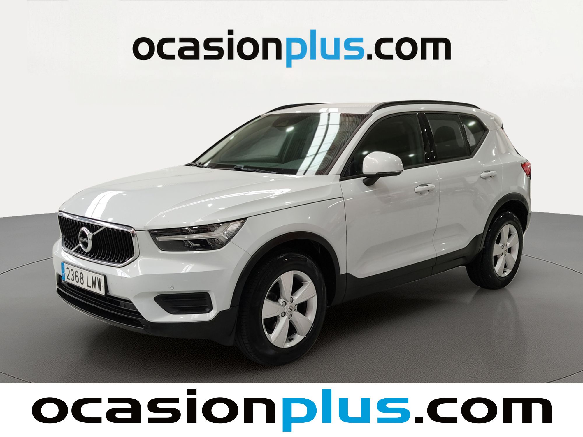 volvo-xc40-t2-momentum-core-129-cv-en-madrid-373f6ef49ef1a383813e4b5d7521b874
