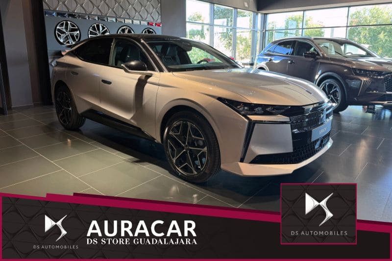 ds-n-4-hybrid-145-etoile-alcantara-at-en-guadalajara-d0d34cd54e1bcb8cd9739af896371465