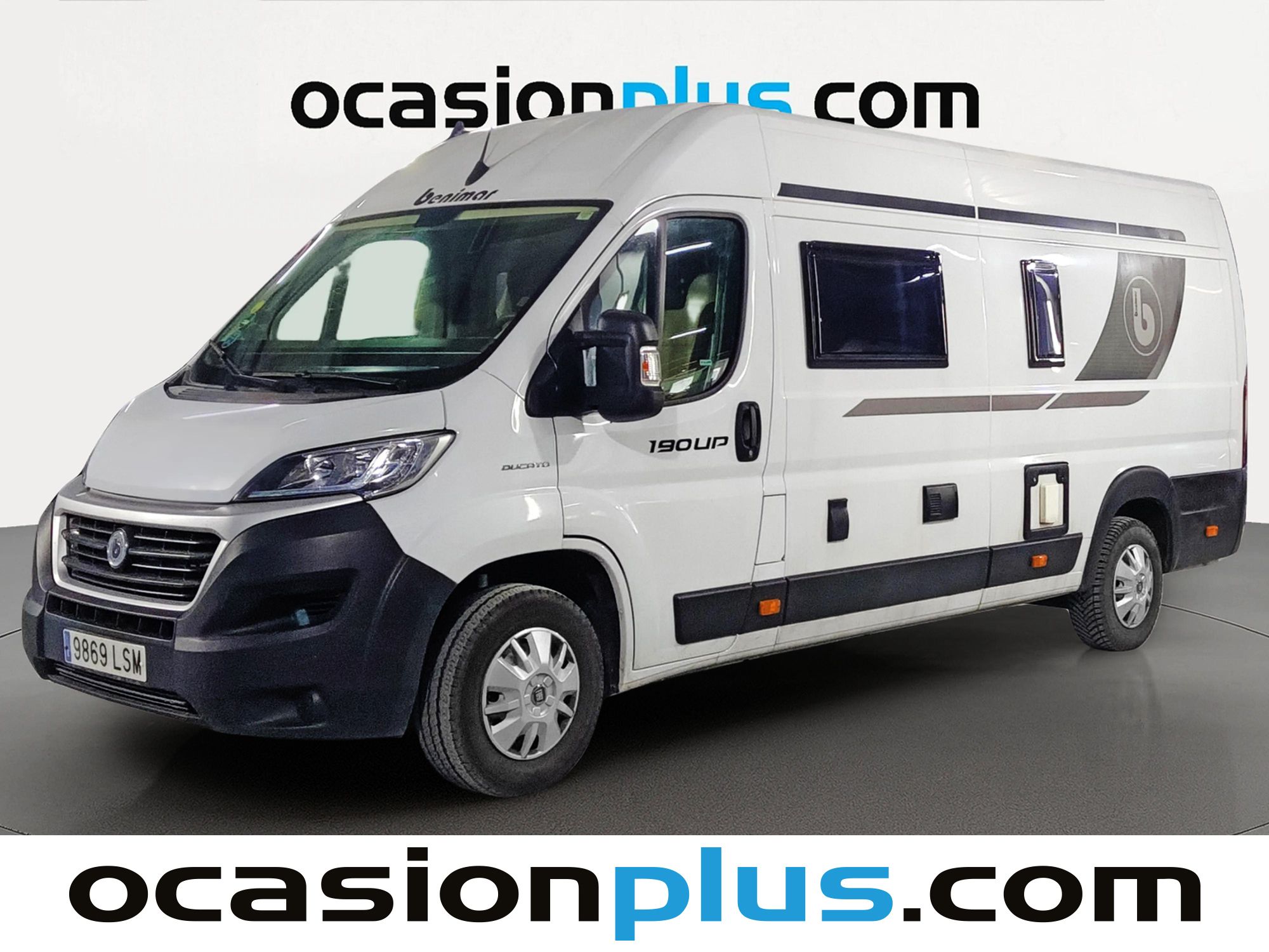benimar-benivan-190-up-140-cv-camper-4-plazas-en-madrid-5ae04001fc7b2f455c514d9dc917f68d