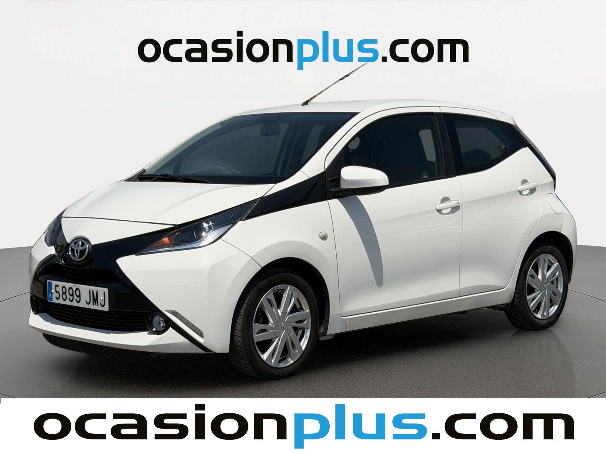 toyota-aygo-toyota-aygo-10-70-x-play-69-cv-en-madrid-56b4549c5ace46c4a6668b92c339988d