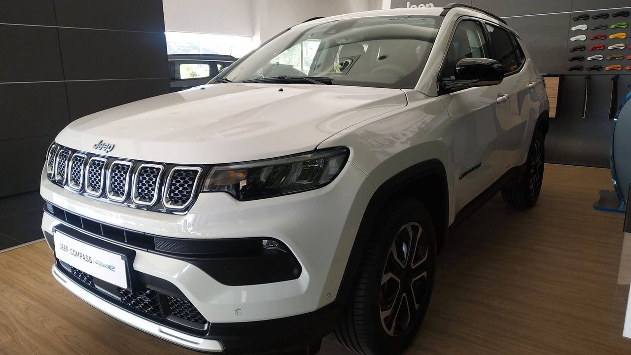 jeep-compass-13-phev-140kw-190cv-at-awd-limited-en-sevilla-e2608aefd9579557afb1540b8caaa2c9