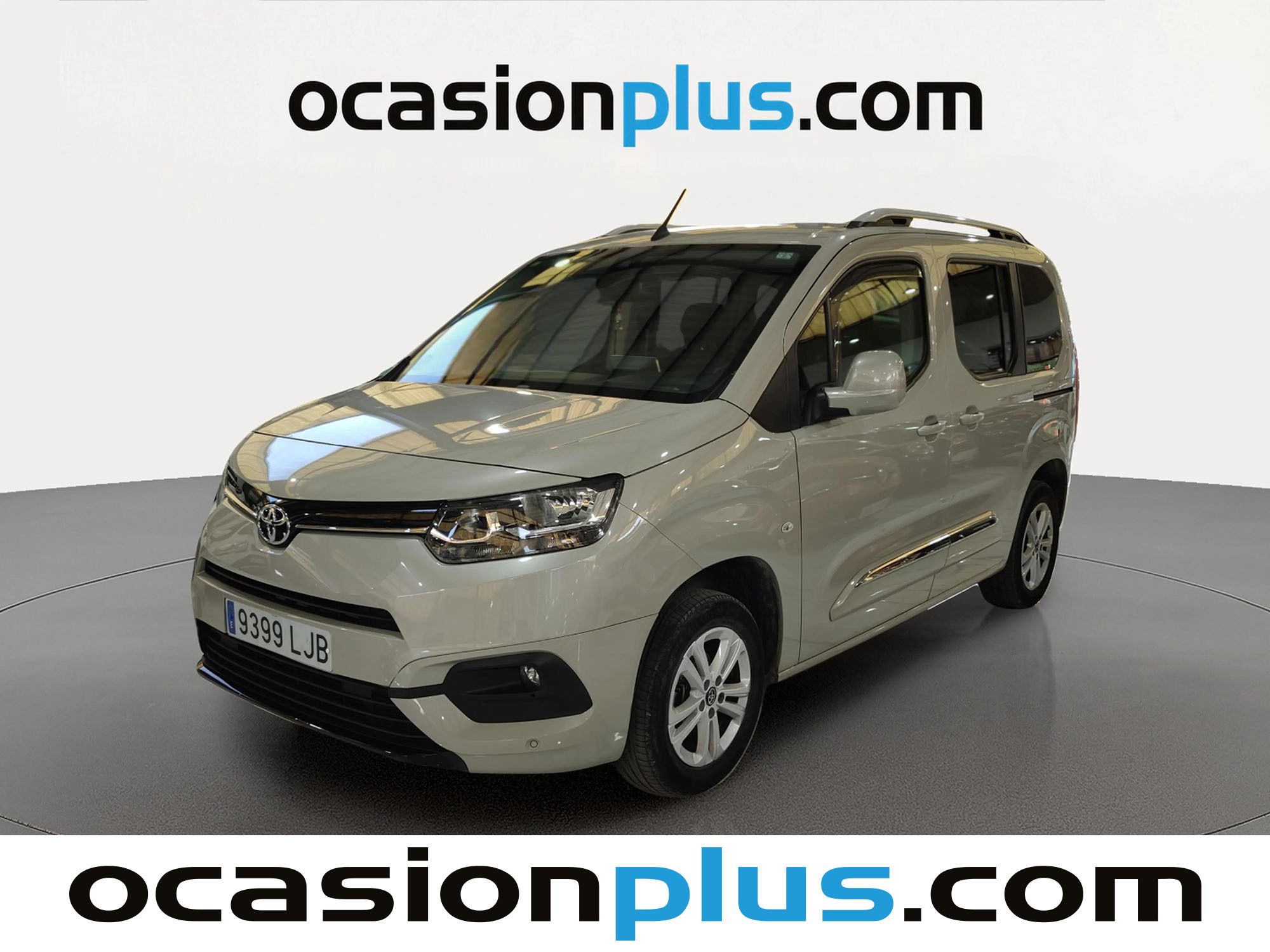 toyota-proace-city-verso-15d-family-active-l1-131-cv-en-madrid-31d69d3fd88817ddbdd3e547823af86e
