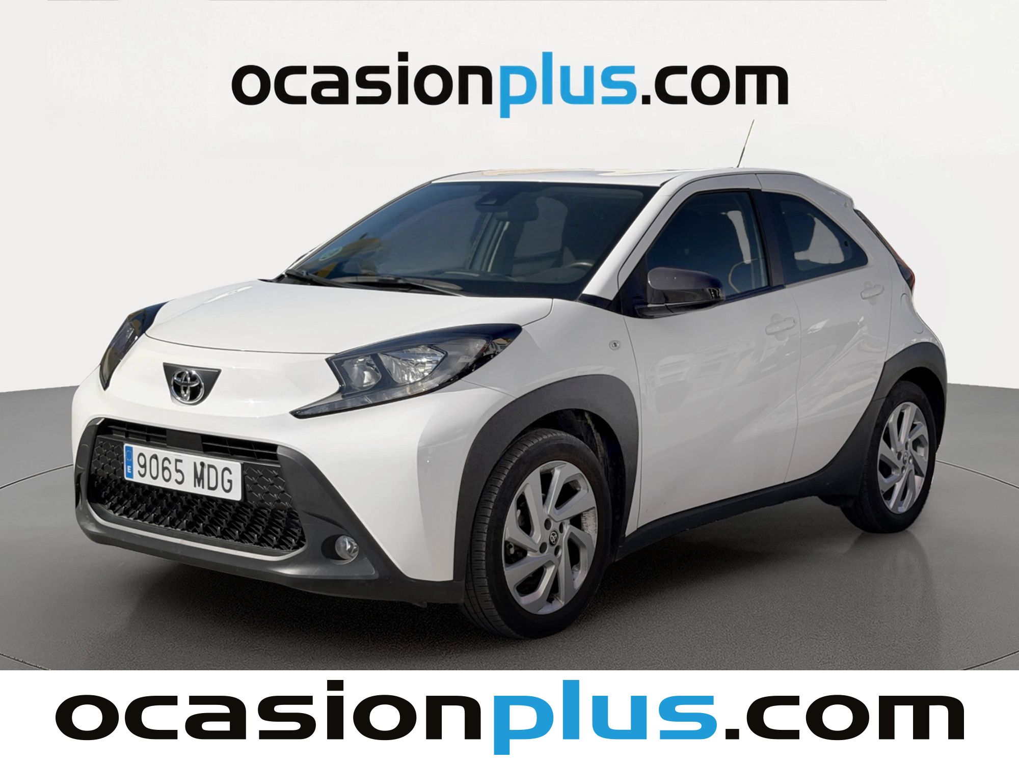 toyota-aygo-x-cross-10-vvt-i-play-72-cv-en-madrid-397be54192c1d2315f52f73e44c12133