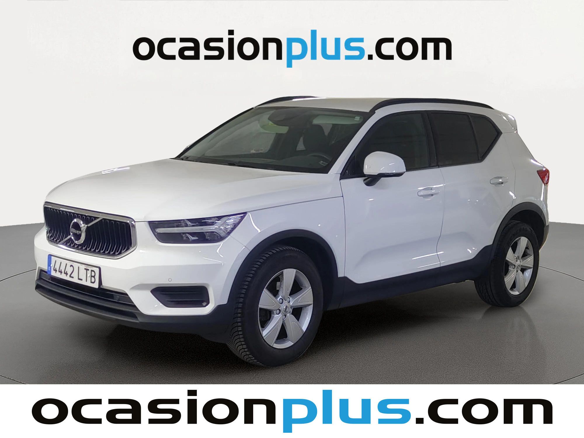 volvo-xc40-t2-essential-129-cv-en-madrid-931a3817877af8c2ca65a218a36f4ba0
