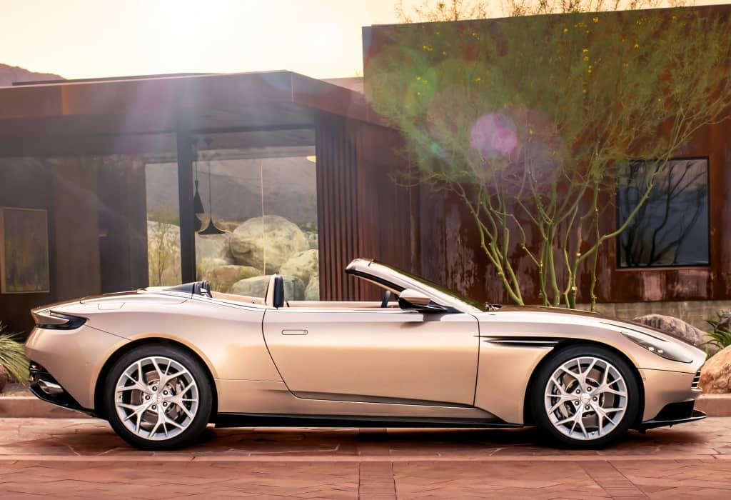 Aston Martin DB11 Volante