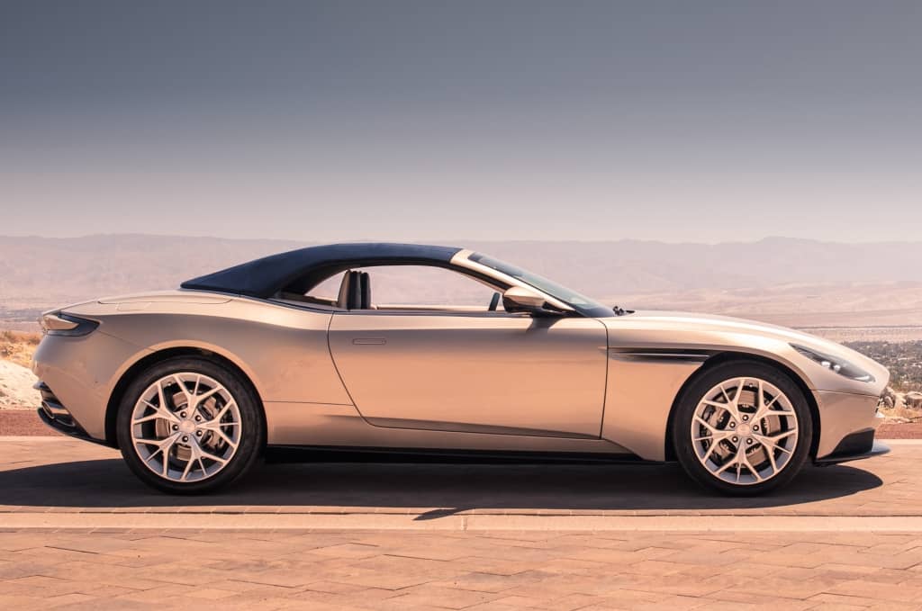 Aston Martin DB11 Volante