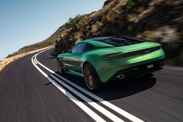 Aston Martin DB12 Aston Martin DB12