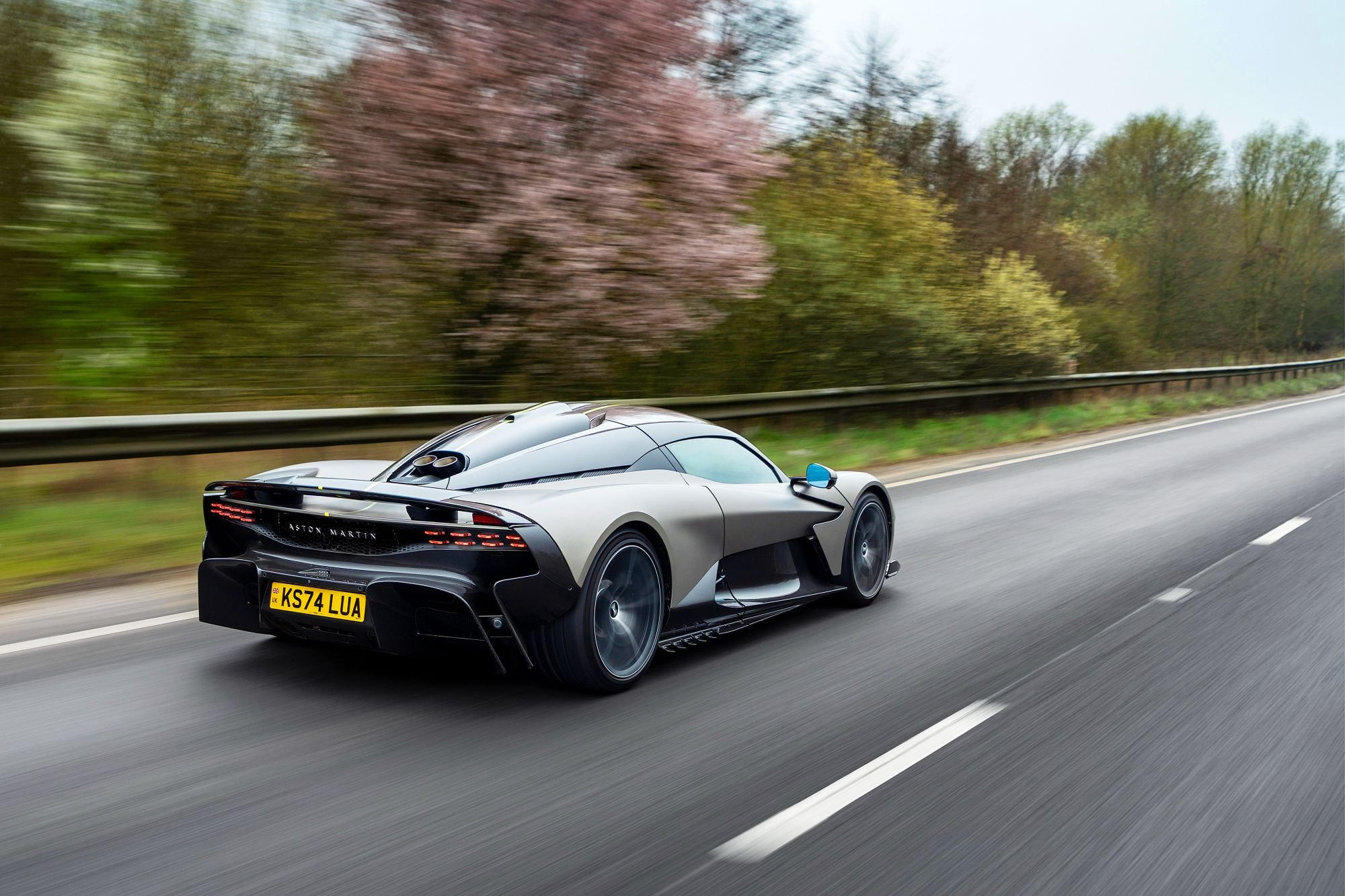 Aston Martin Valhalla híbrido