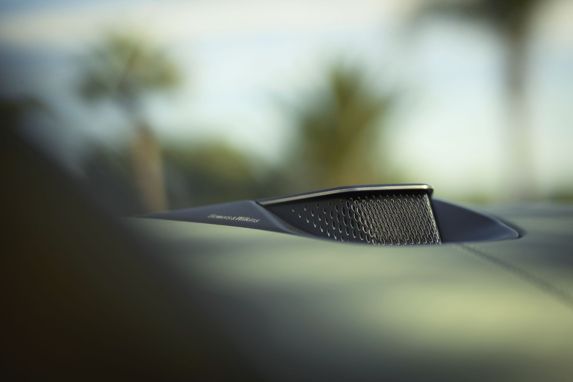 Aston Martin Vanquish Volante