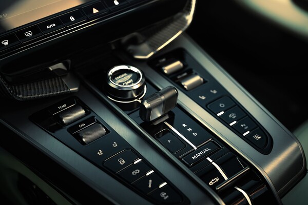 Aston Martin Vanquish Volante Aston Martin Vanquish Volante