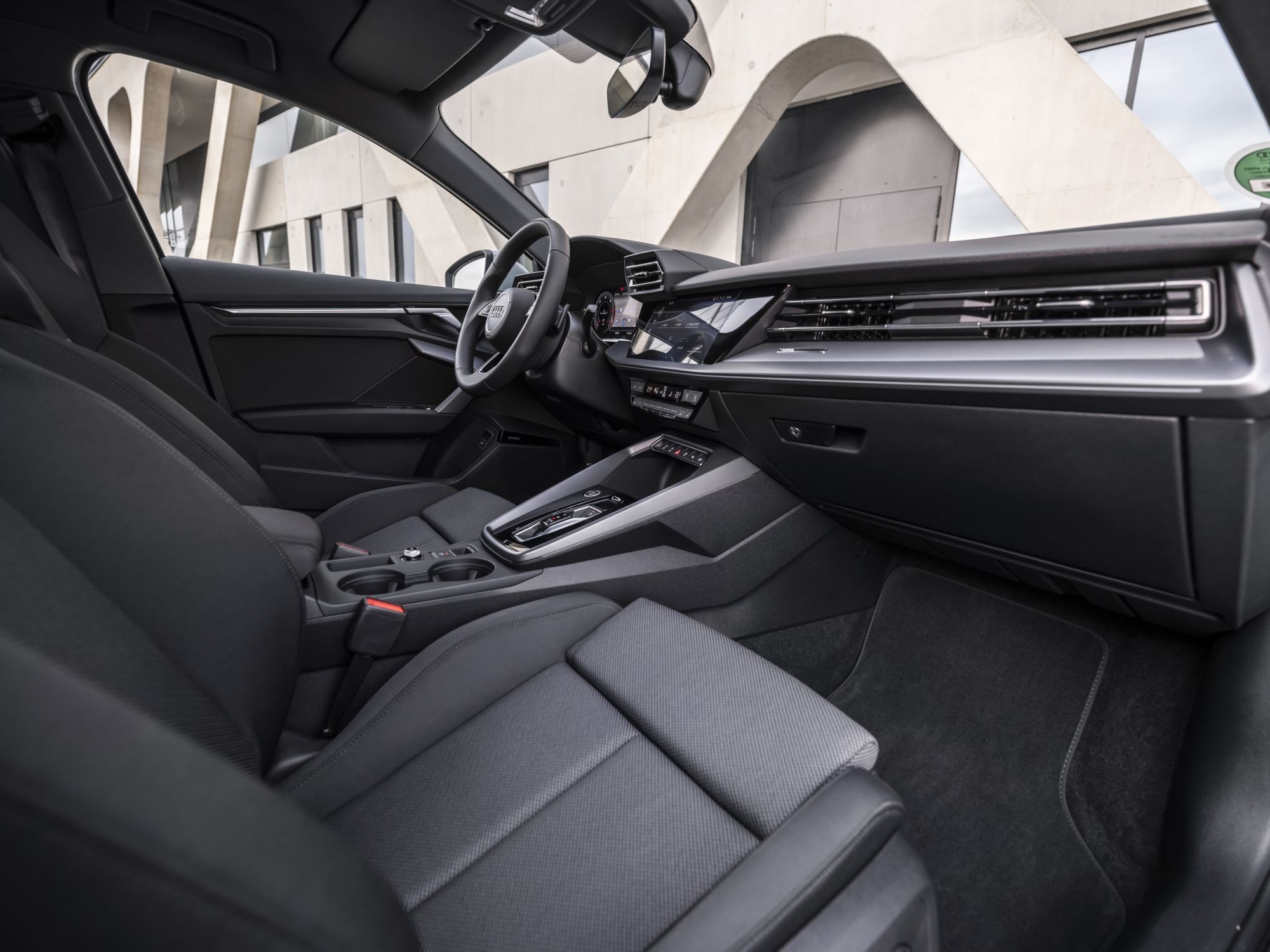 Maletero del Audi A3 Allstreet, espacio práctico y funcional.