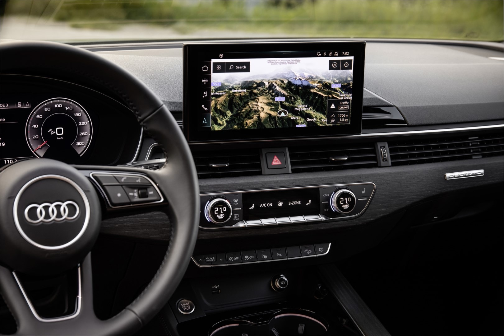 Pantalla central del sistema de infotainment MMI de Audi.