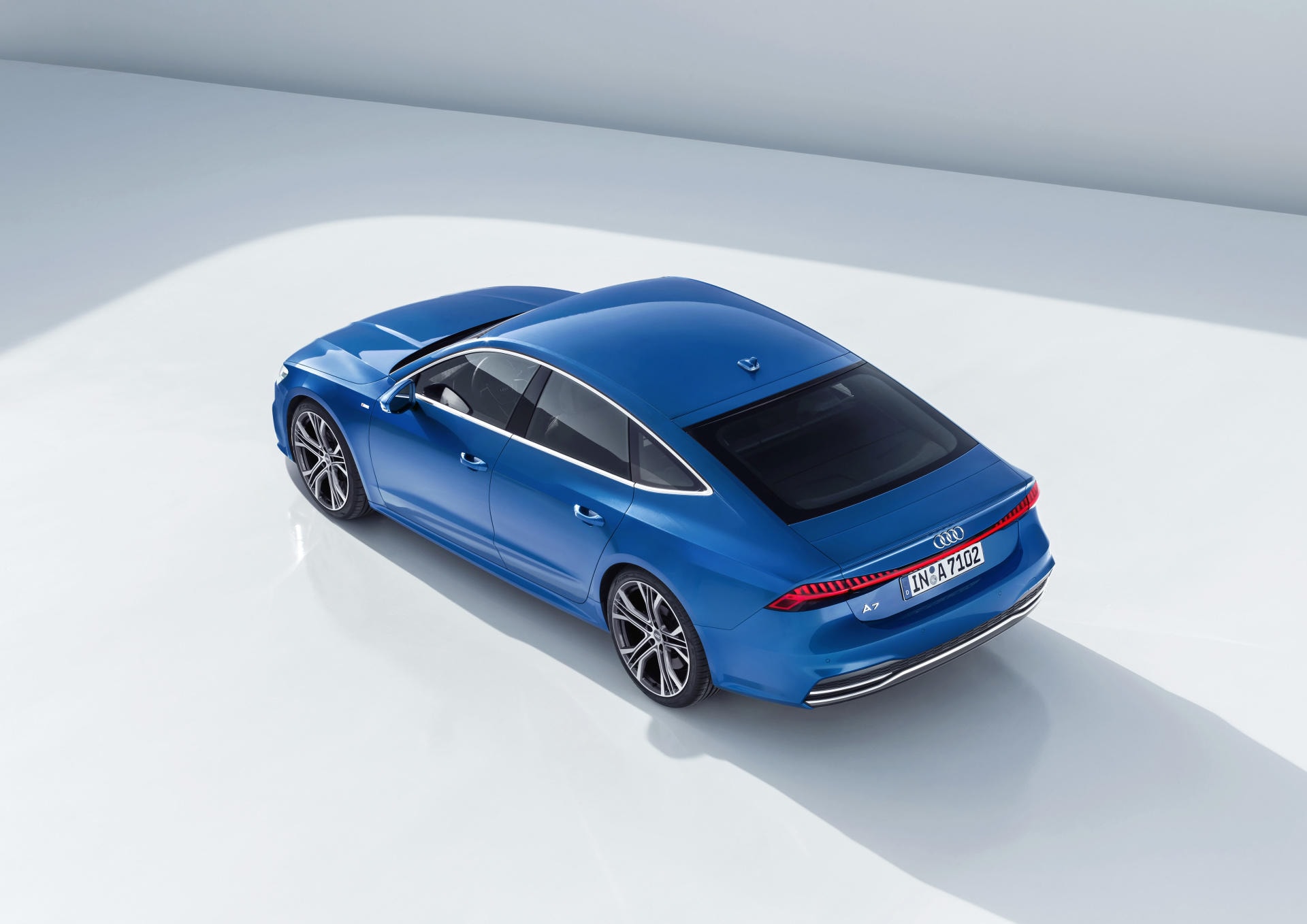 Cabina del Audi A7 Sportback, lujo y tecnología con acabados premium.