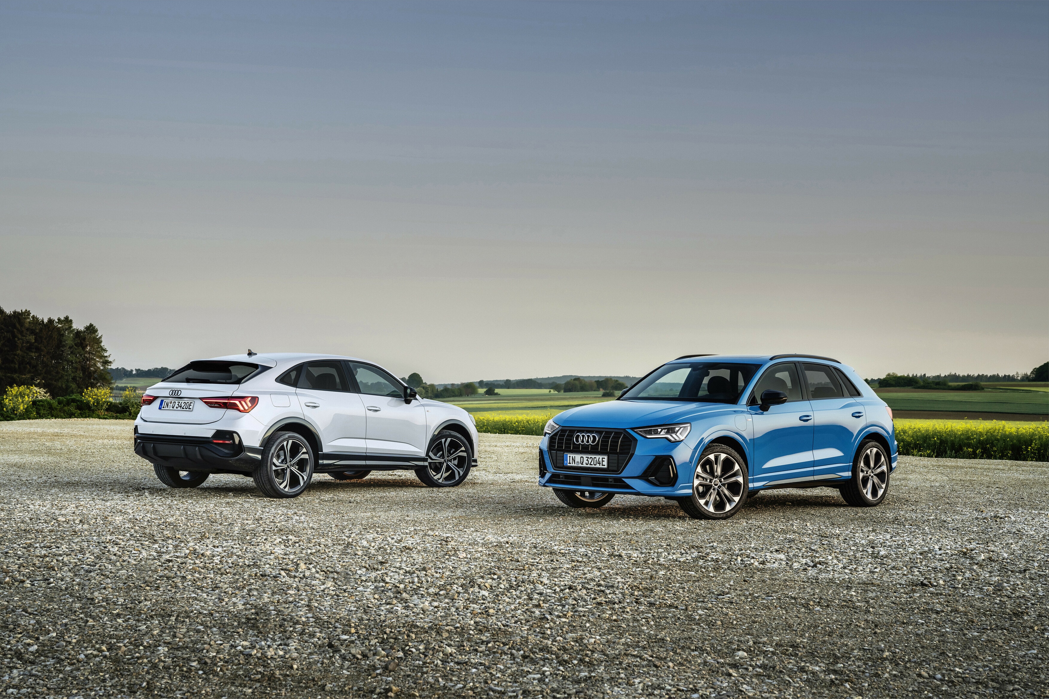Comparativa lateral de dos modelos Audi Q3 Sportback.