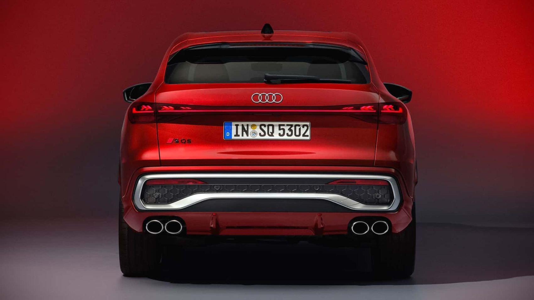 Frontal impactante que refleja la esencia deportiva de Audi.