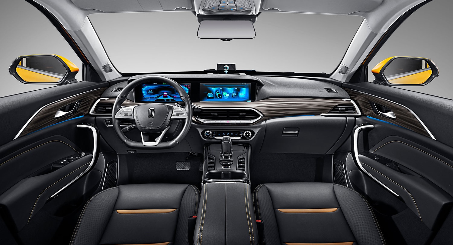 El Bestune T77 destaca por su diseño moderno y dinámico.