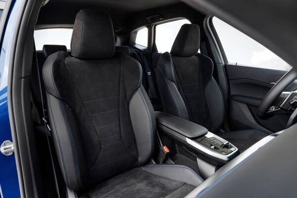 Asientos traseros del BMW Serie 2 Active Tourer, confort y espacio. Asientos traseros del BMW Serie 2 Active Tourer, confort y espacio.