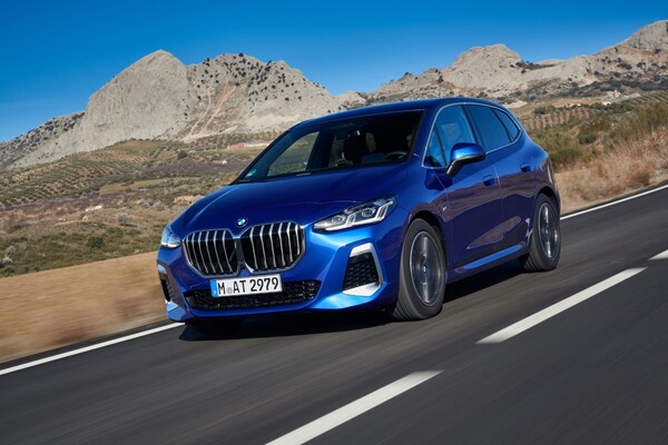 El BMW Serie 2 Active Tourer deslumbra con su frontal vanguardista. El BMW Serie 2 Active Tourer deslumbra con su frontal vanguardista.