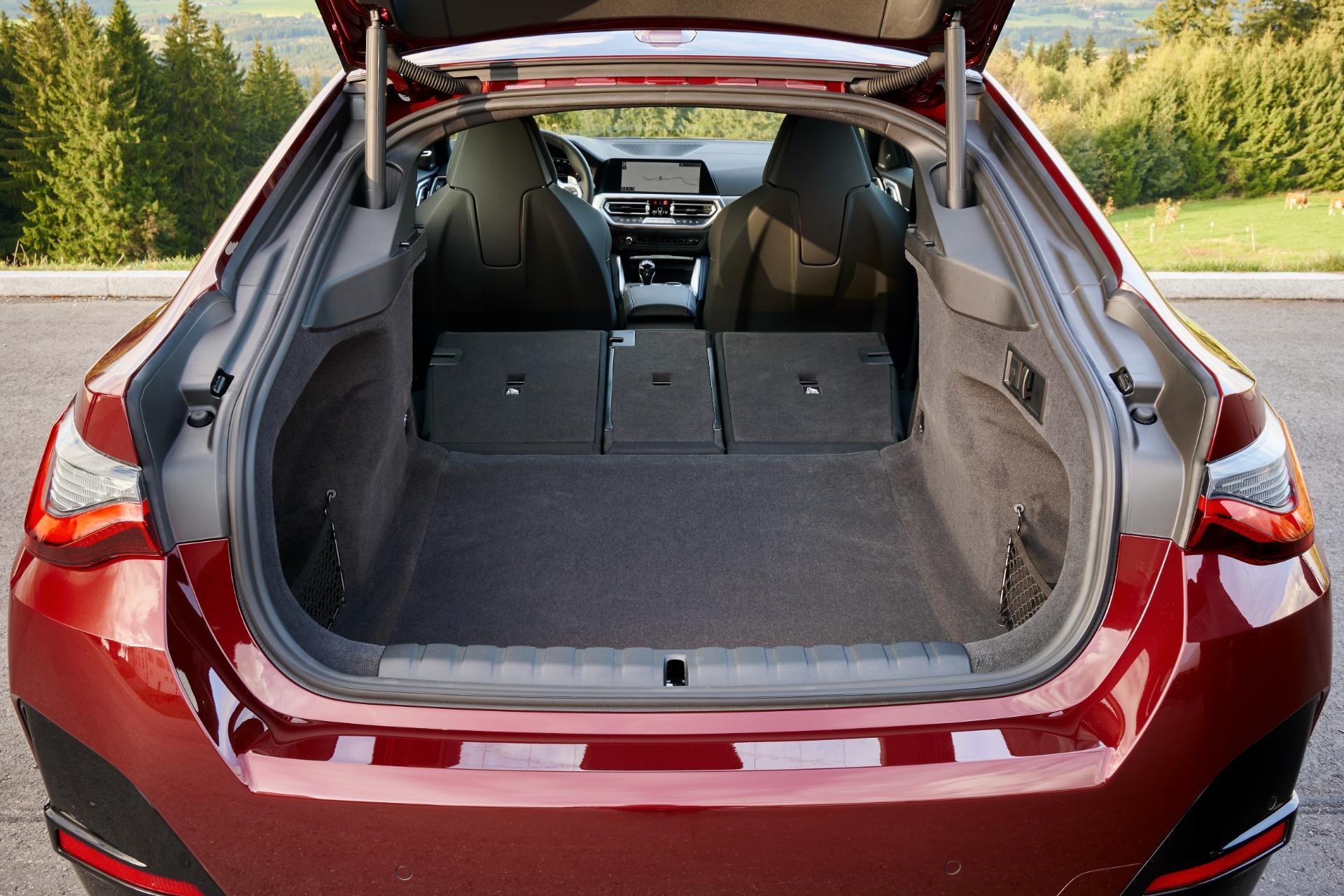 Capacidad de maletero del BMW Serie 4 Gran Coupé con asientos abatidos.