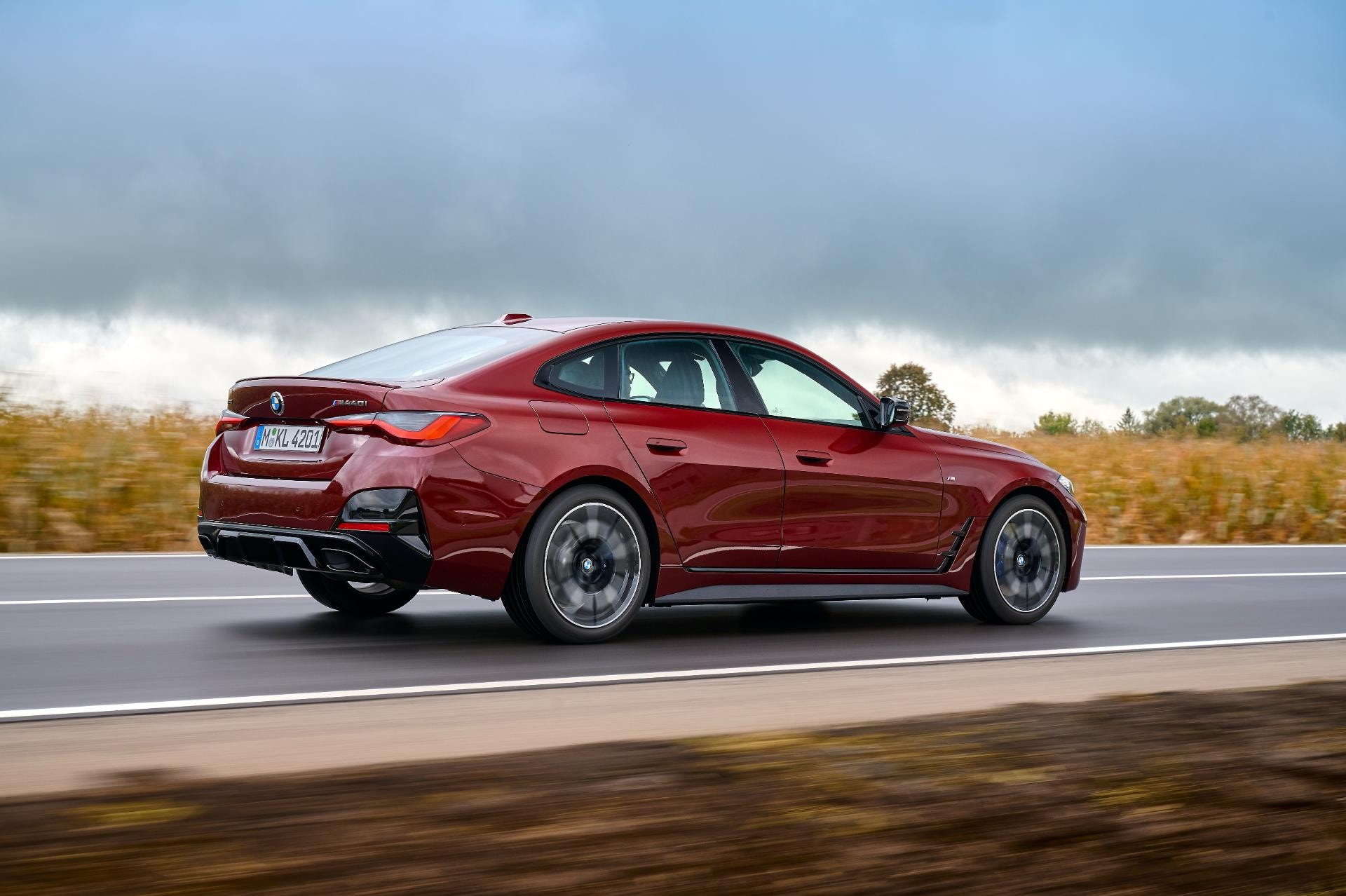 Perspectiva trasera y lateral del BMW Serie 4 Gran Coupé.