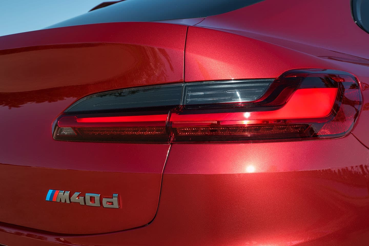 Ópticas traseras LED del BMW X4, diseño distintivo e innovador.