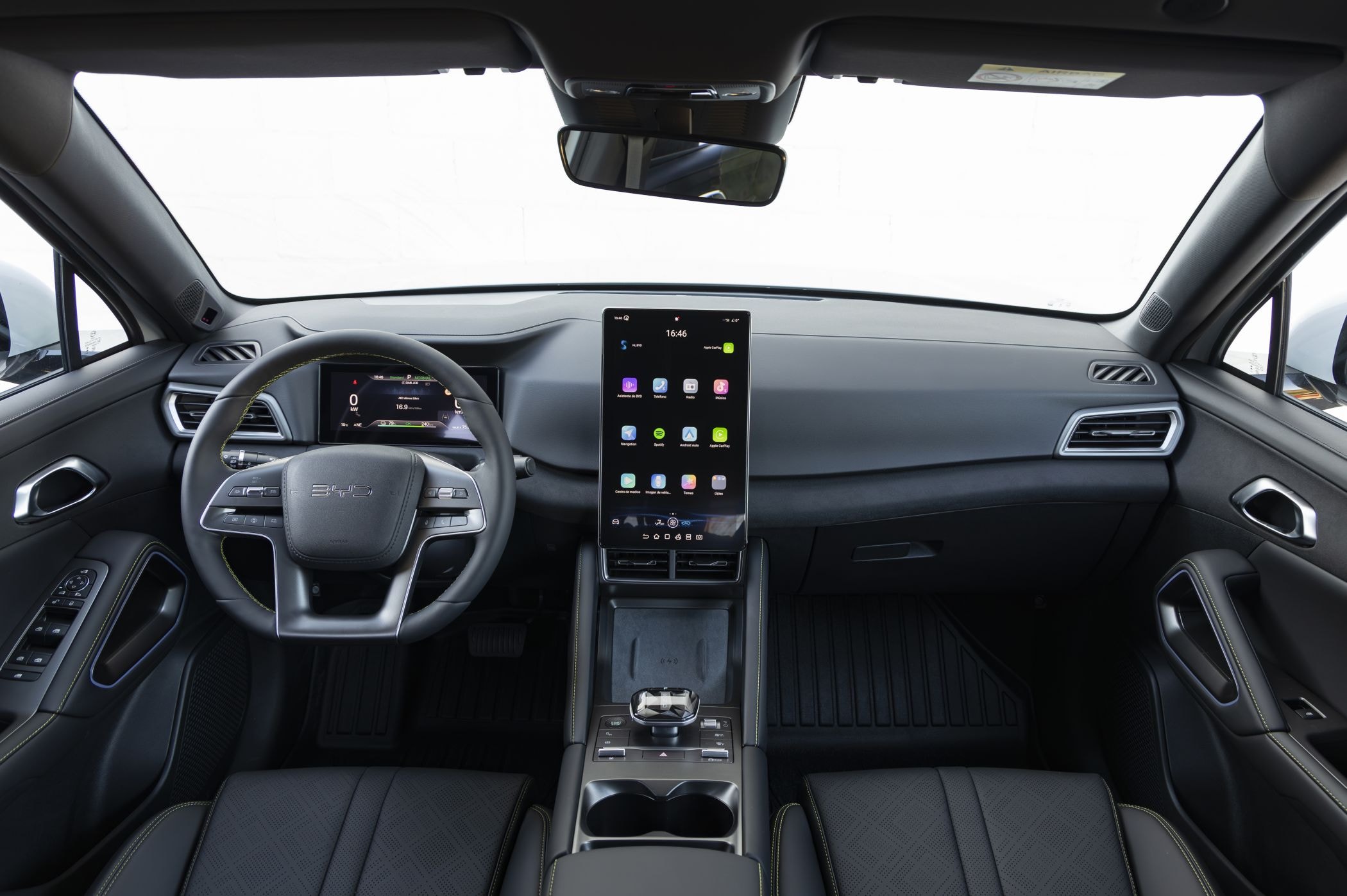 Vista del panel de instrumentos con información de carga y velocidad.