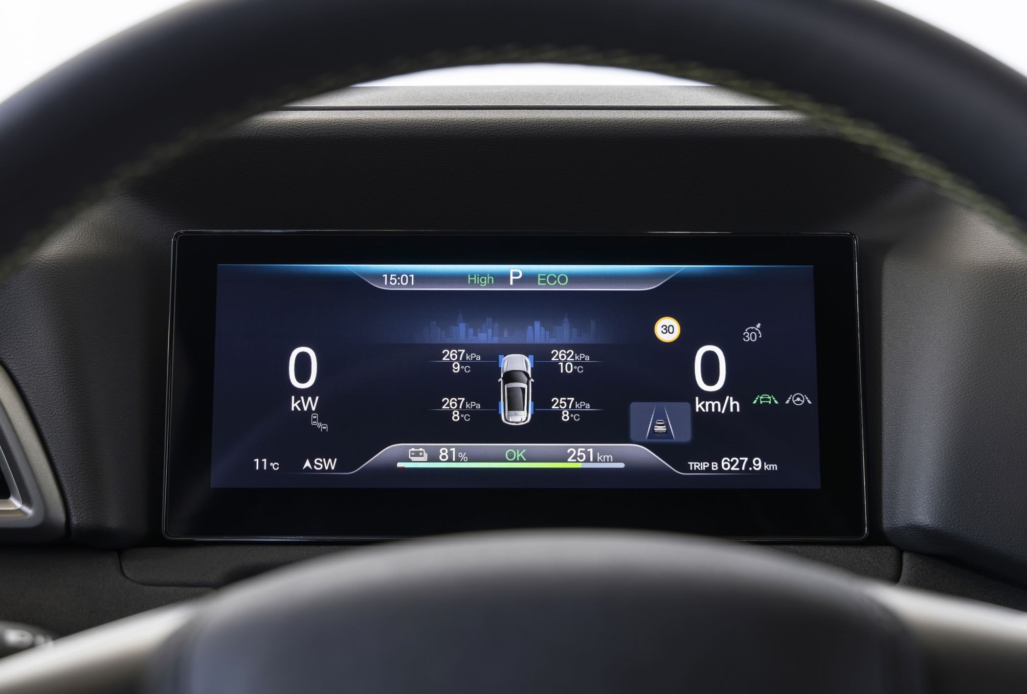 Logo de BYD Atto 2, resaltando su diseño distintivo.