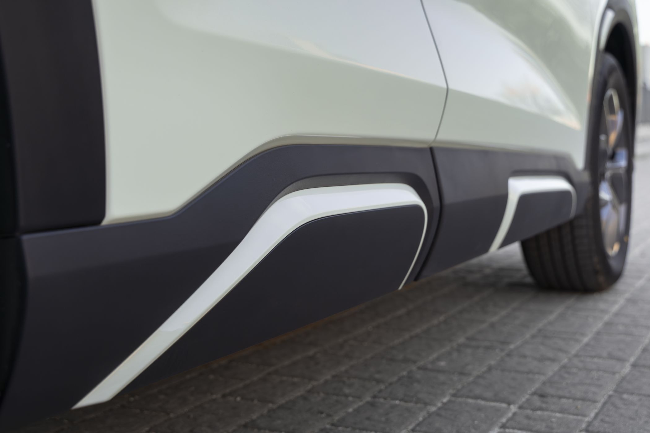 Vista del techo del BYD Atto 2 con un diseño elegante e innovador.