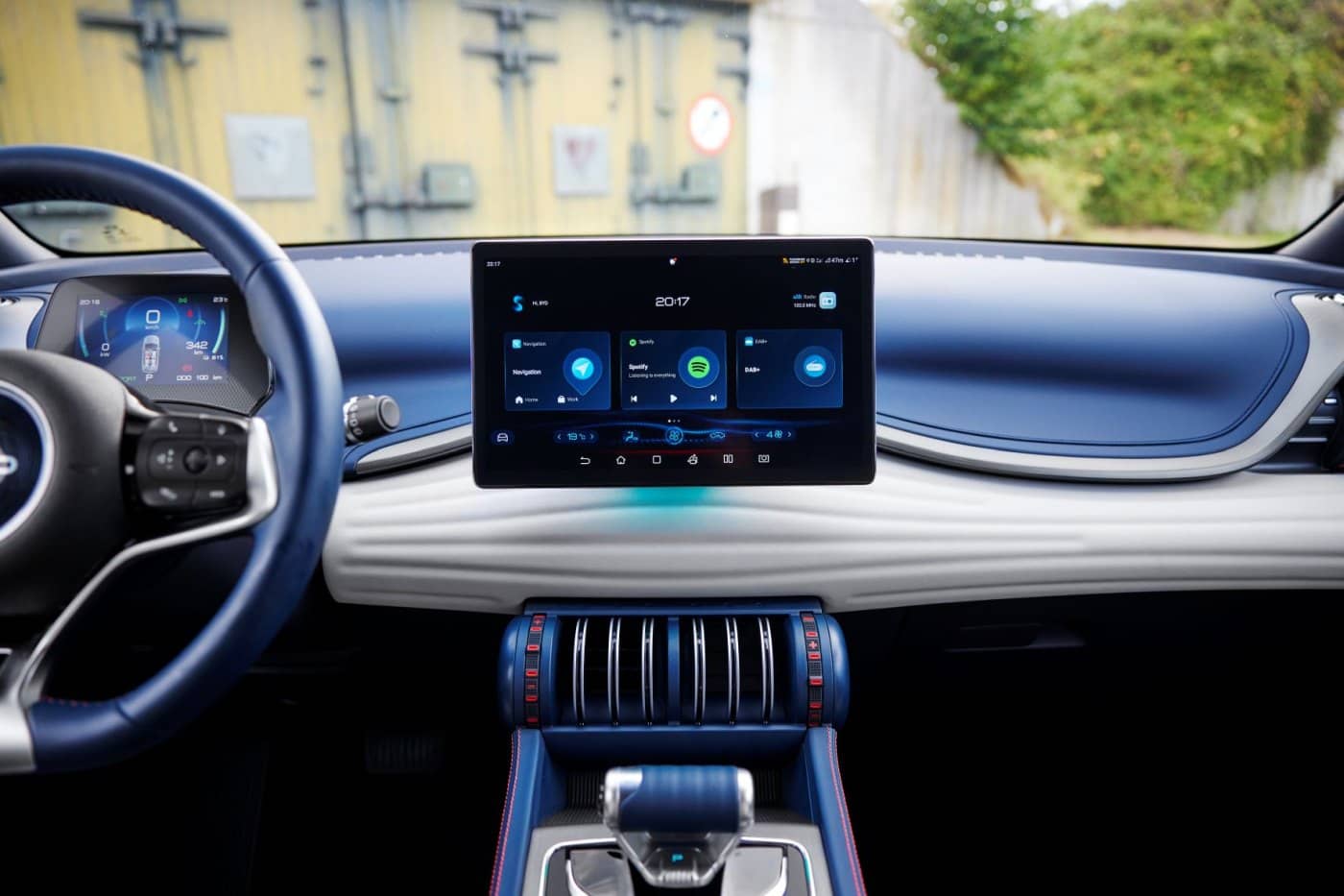 Consola central táctil y detalles de diseño en el BYD Atto3